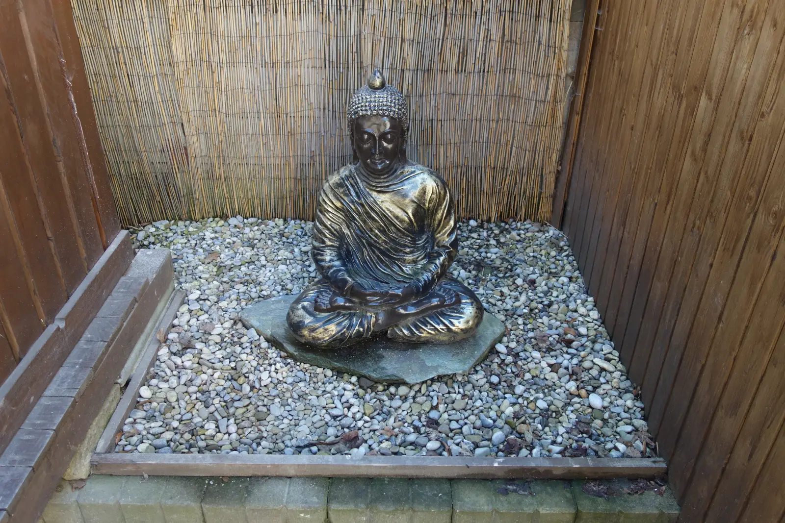 Wellness Japan Onsen Liberec Budha